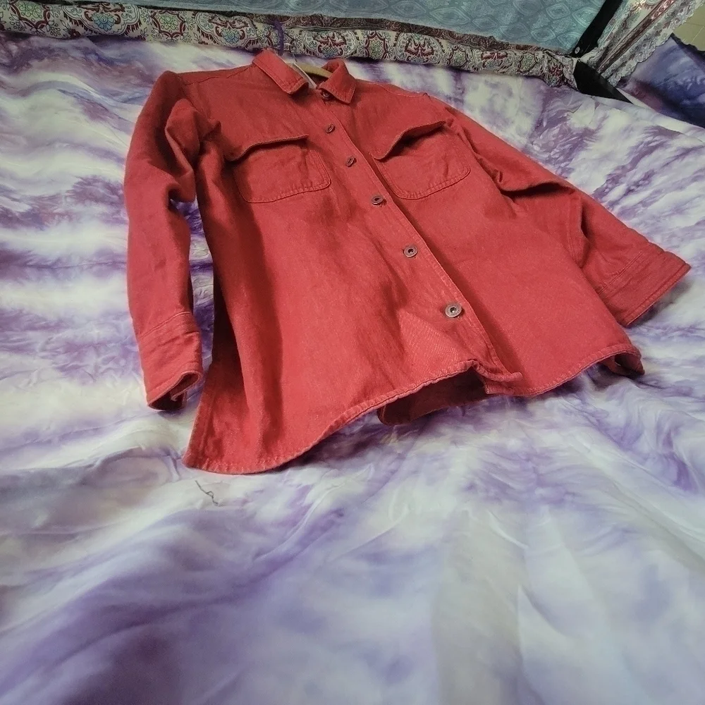 Liz Clairborn Women's Red Light Denim Button Up Shirt/Jacket Size Medium Petite